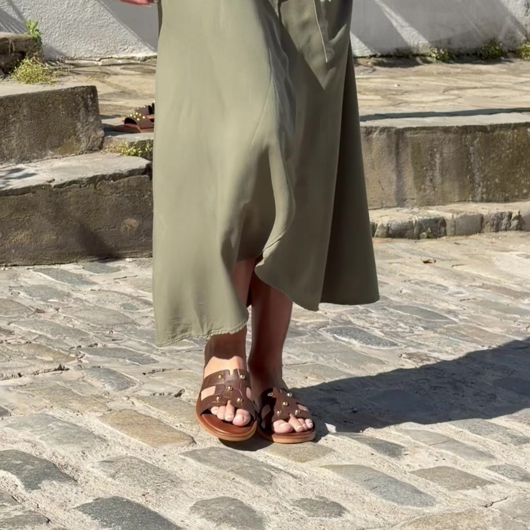 Flat Leather Sandals(Crocodile-Effect)